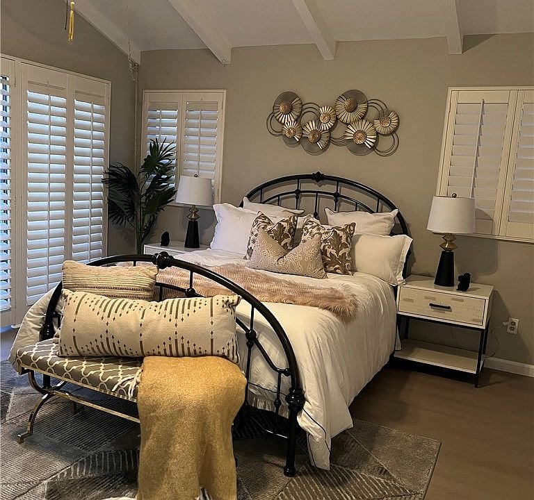1707-Steinhart-Ave-0