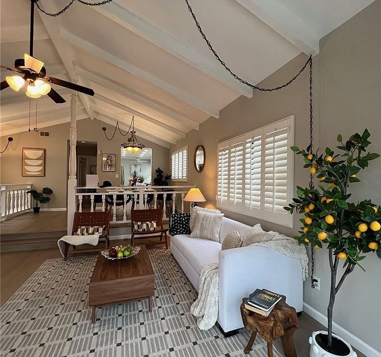 1707-Steinhart-Ave-3