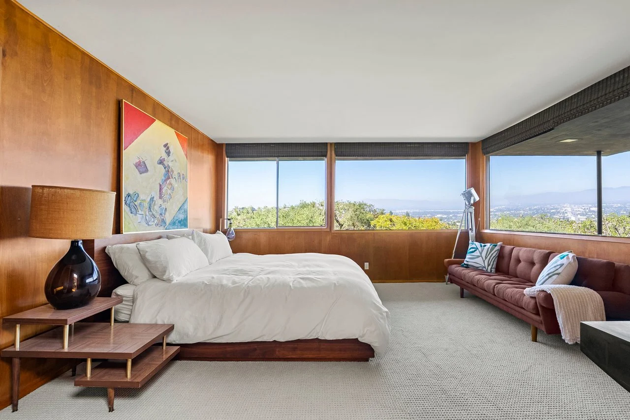 14513 Mulholland Drive-11