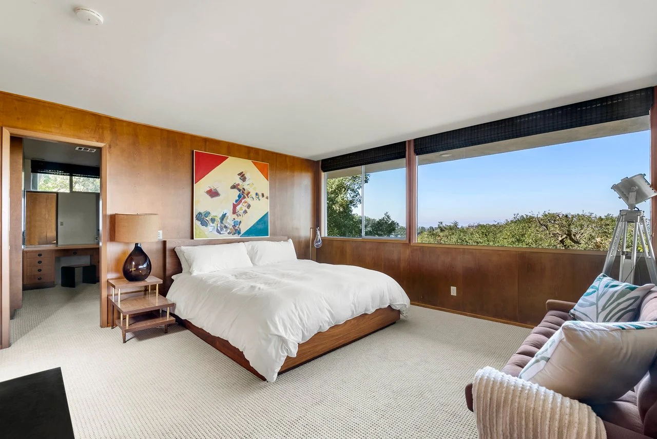 14513 Mulholland Drive-12