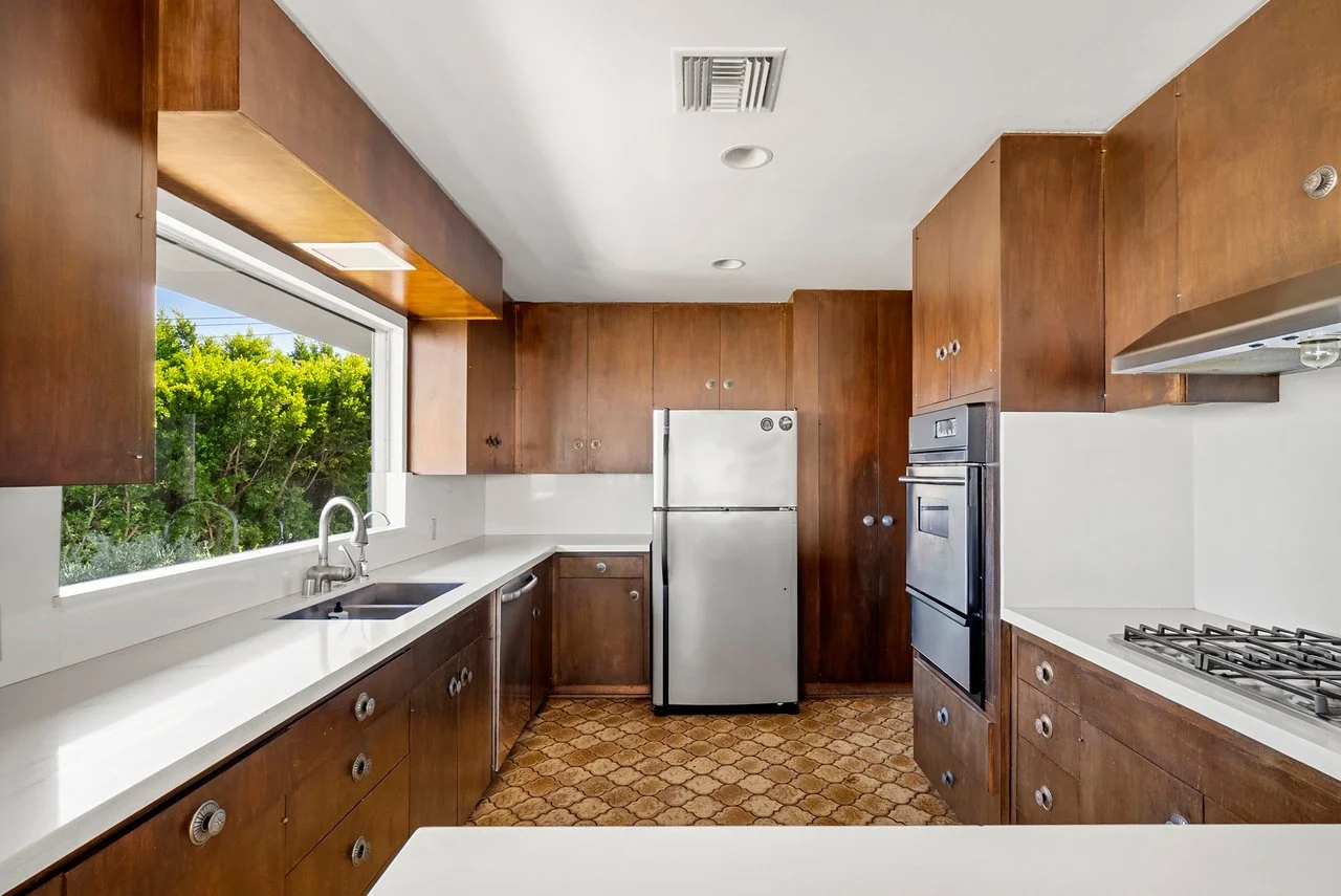 14513 Mulholland Drive-8