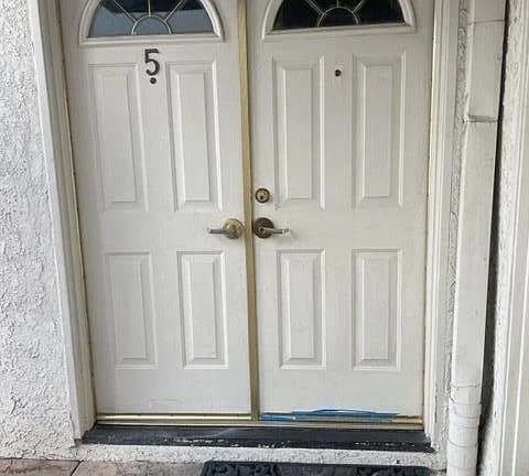 15024 Moorpark St APT 5-2