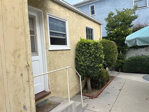 1726-1728 Midvale Avenue-2