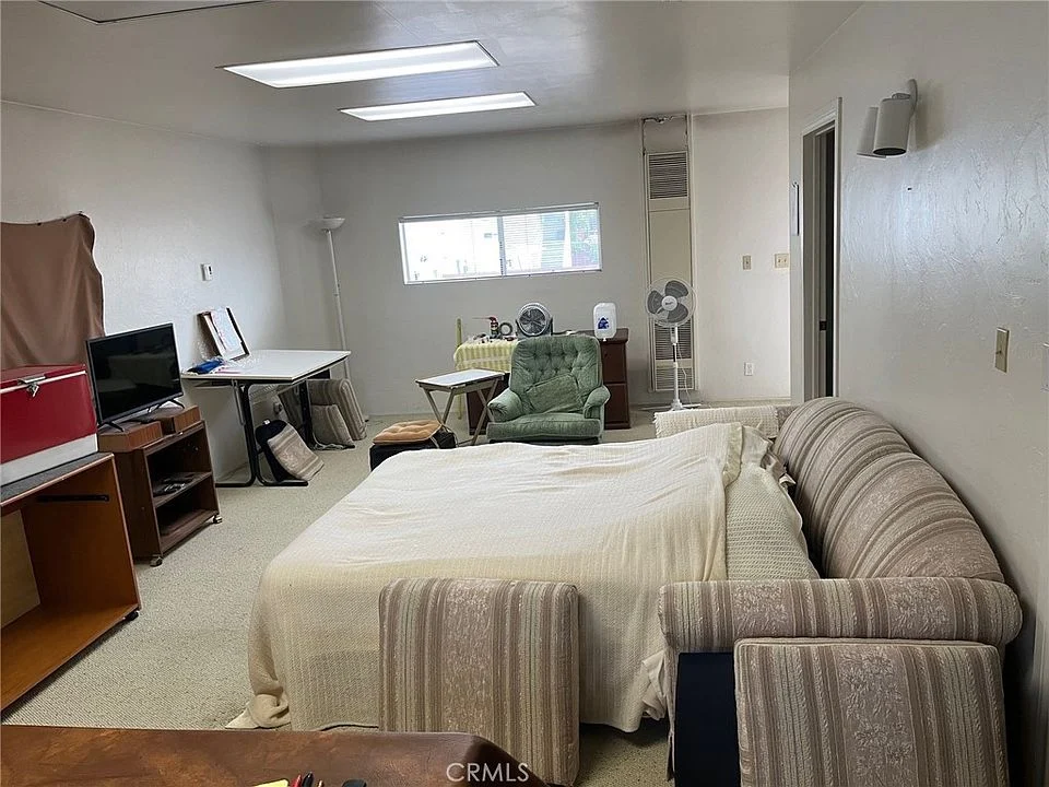 1726-1728 Midvale Avenue-6