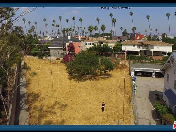 2051 S La Salle Ave-1